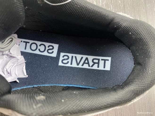 MaikeSneakers TRAVIS X SCOTT THE CUT CHECK FZ8117-001 JORDAN 0808